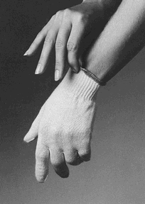 ALBA CAREGLOVE LINERS  (12 bx of 24)